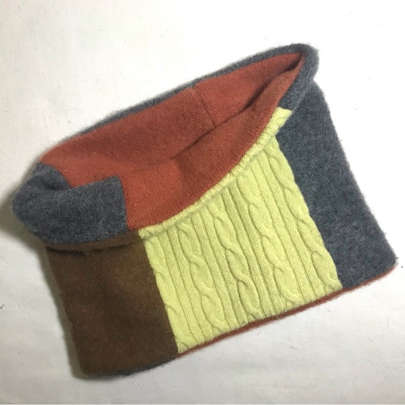 Gender Neutral cashmere neck muff - Picture 1 of 1